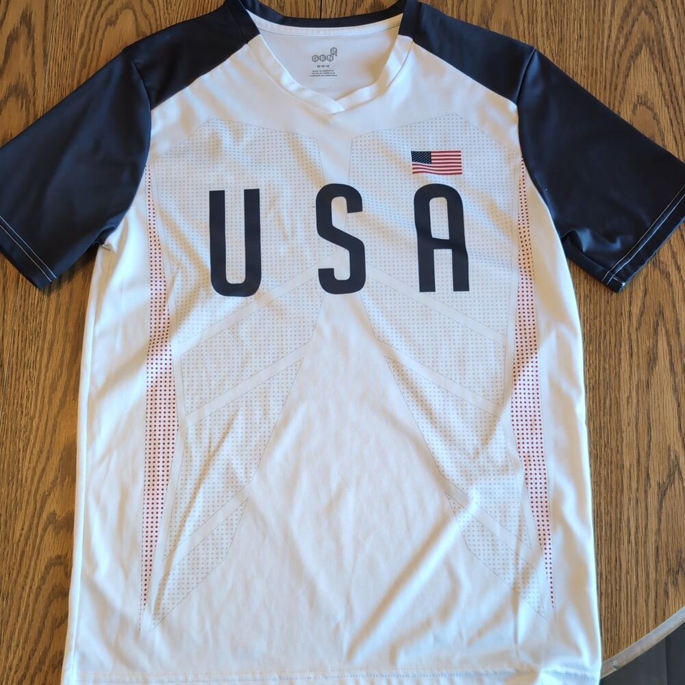 Gen2 Men’s USA Soccer Jersey Size Medium White Red Blue